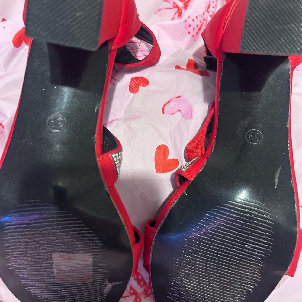 Source Unknown Red Heels with Rhinestone Straps N… - image 5
